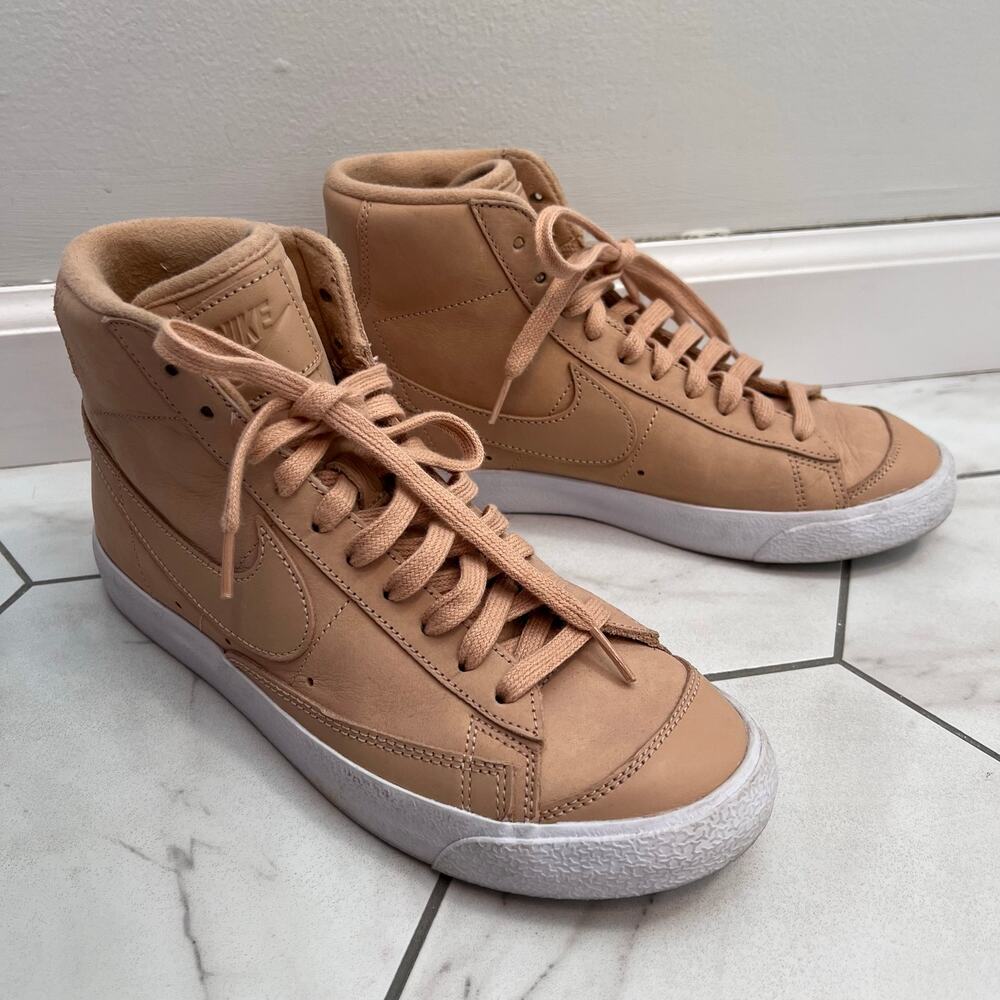 Nike Blazer Mid '77 Vachetta Tan Size 8.5 Women’s
